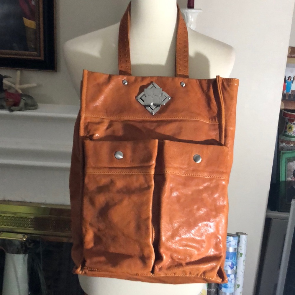 BCBG MAXAZRIA LEATHER  PURSE BAG SATCHEL